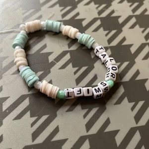 I made this bracelet